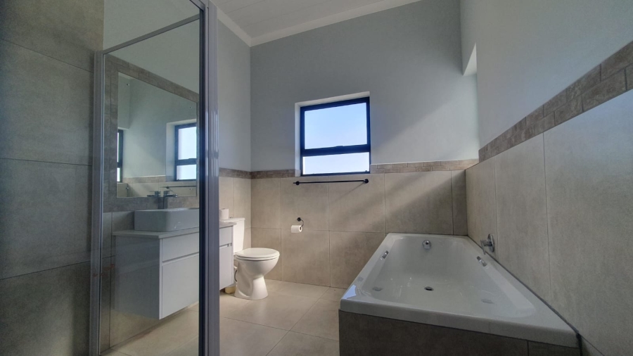 4 Bedroom Property for Sale in Da Gama Bay Western Cape